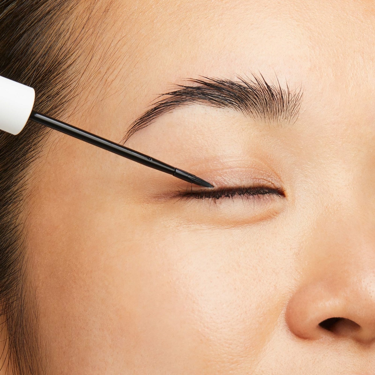 MULTI-PEPTIDE LASH AND BROW SERUM (SUERO PARA PESTAÑAS Y CEJAS CON PÉPTIDOS)
